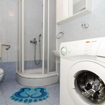 Casablanca - Double With Shared External Bathroom * Ragusa